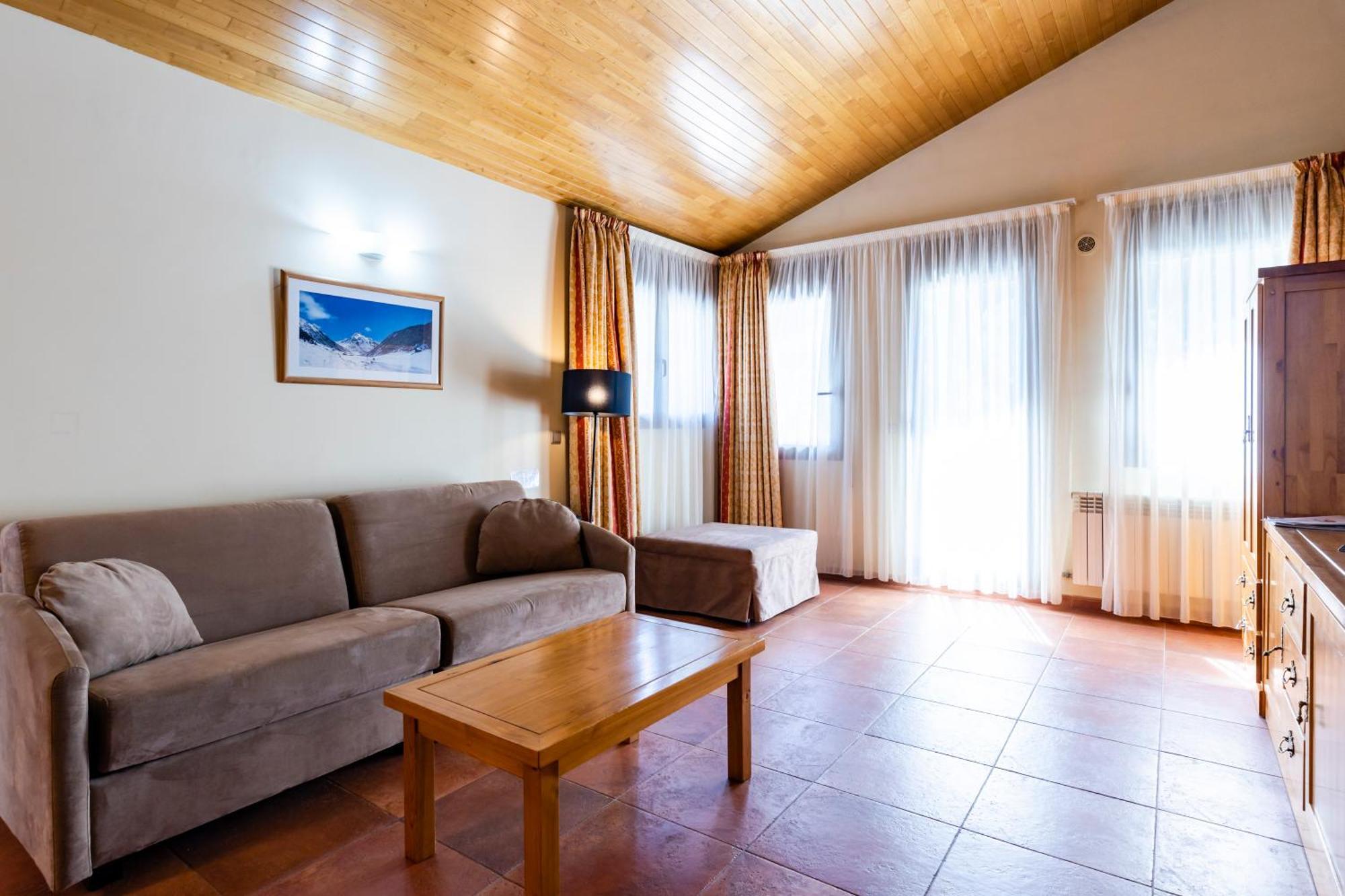 Apartaments Sant Moritz Arinsal Exteriér fotografie