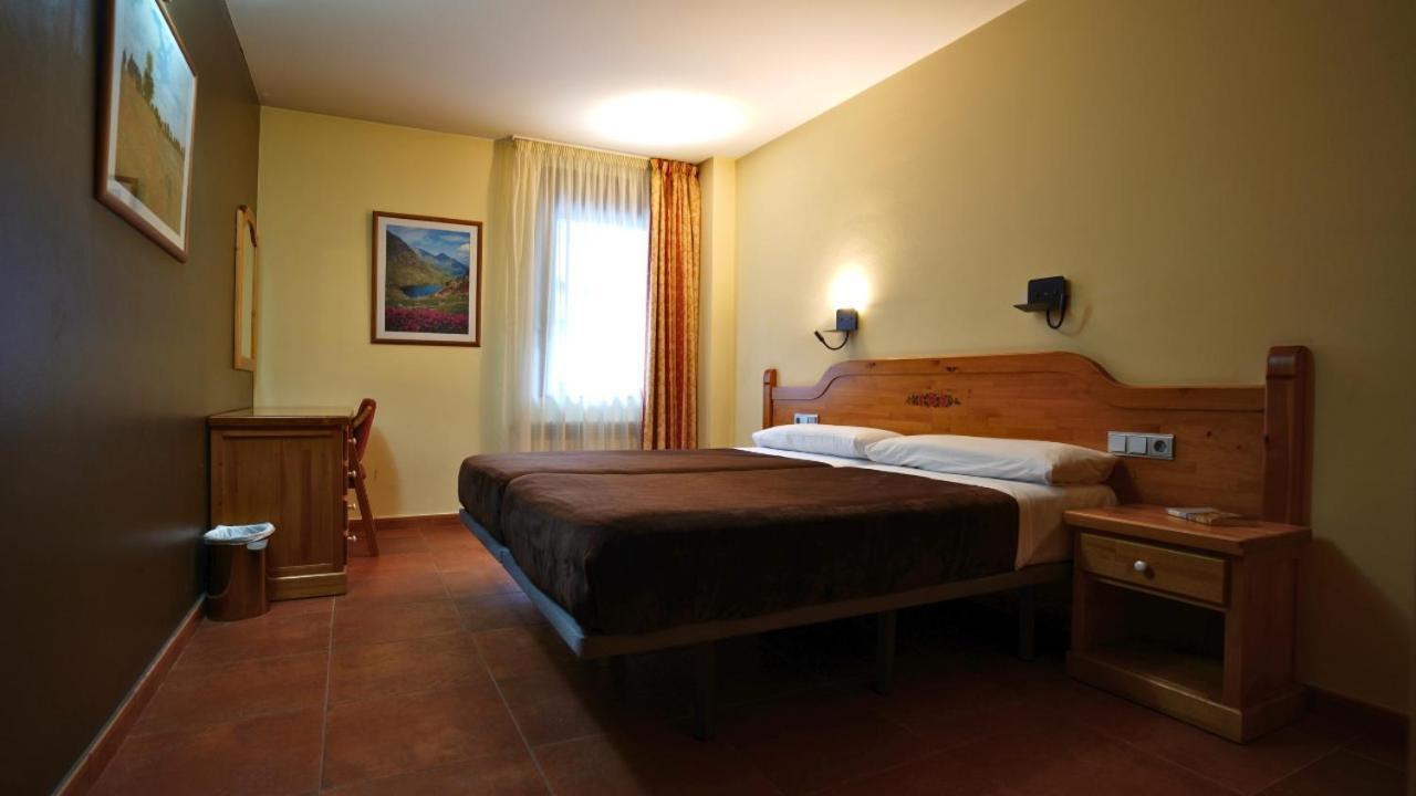 Apartaments Sant Moritz Arinsal Exteriér fotografie