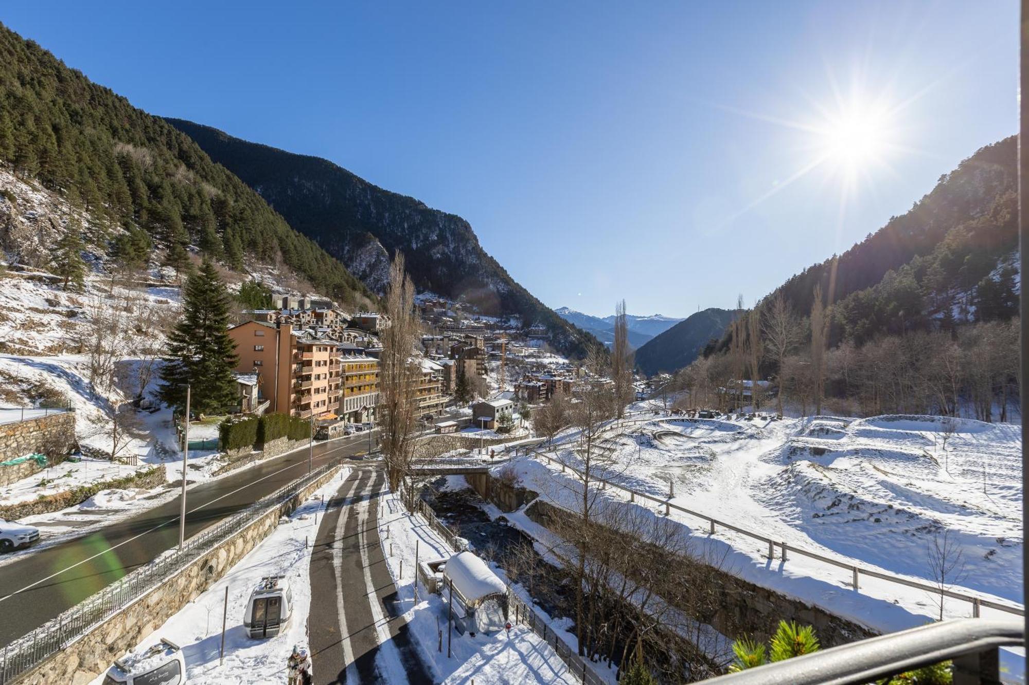 Apartaments Sant Moritz Arinsal Exteriér fotografie