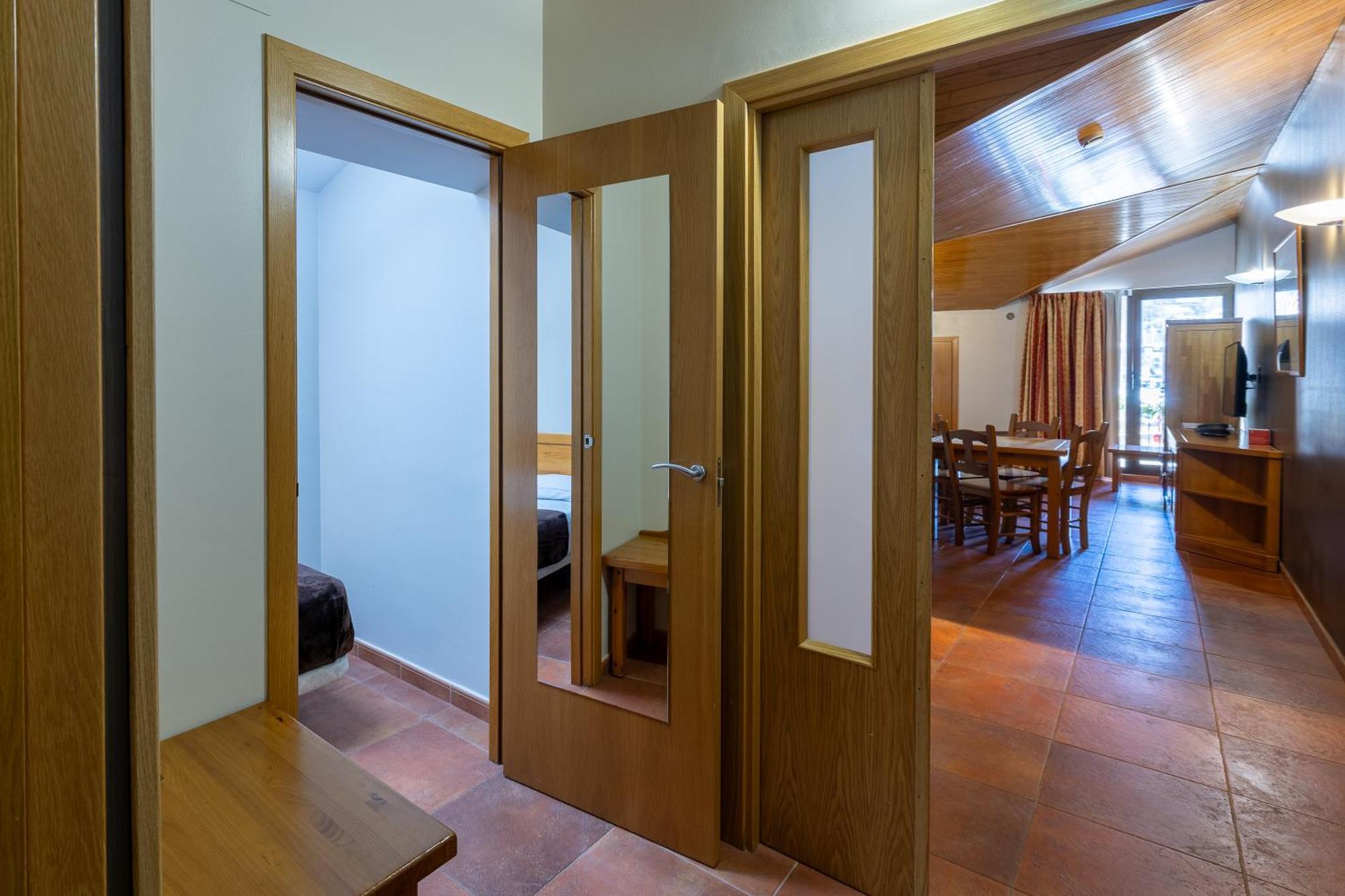 Apartaments Sant Moritz Arinsal Exteriér fotografie